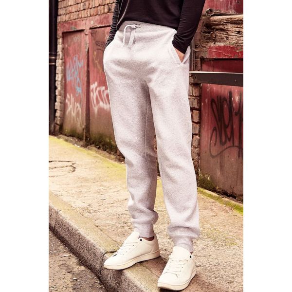 img_1528448384468525